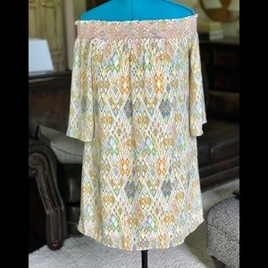 DR2 Dress Size Small  Off the shoulder dress